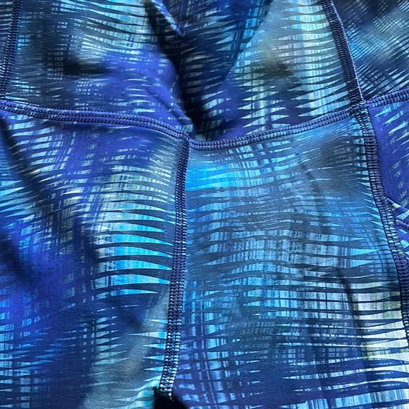 Lululemon Pants - Picture 2 of 5